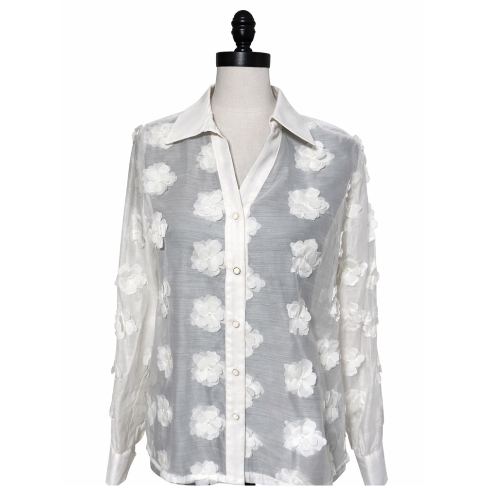 Adrianna Papell NWT Ivory Sheer Floral Applique Blouse Button Front Size M
